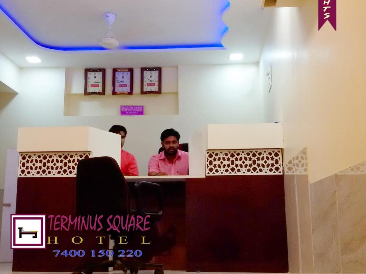 Terminus Square Hotel Kurla Luaran gambar