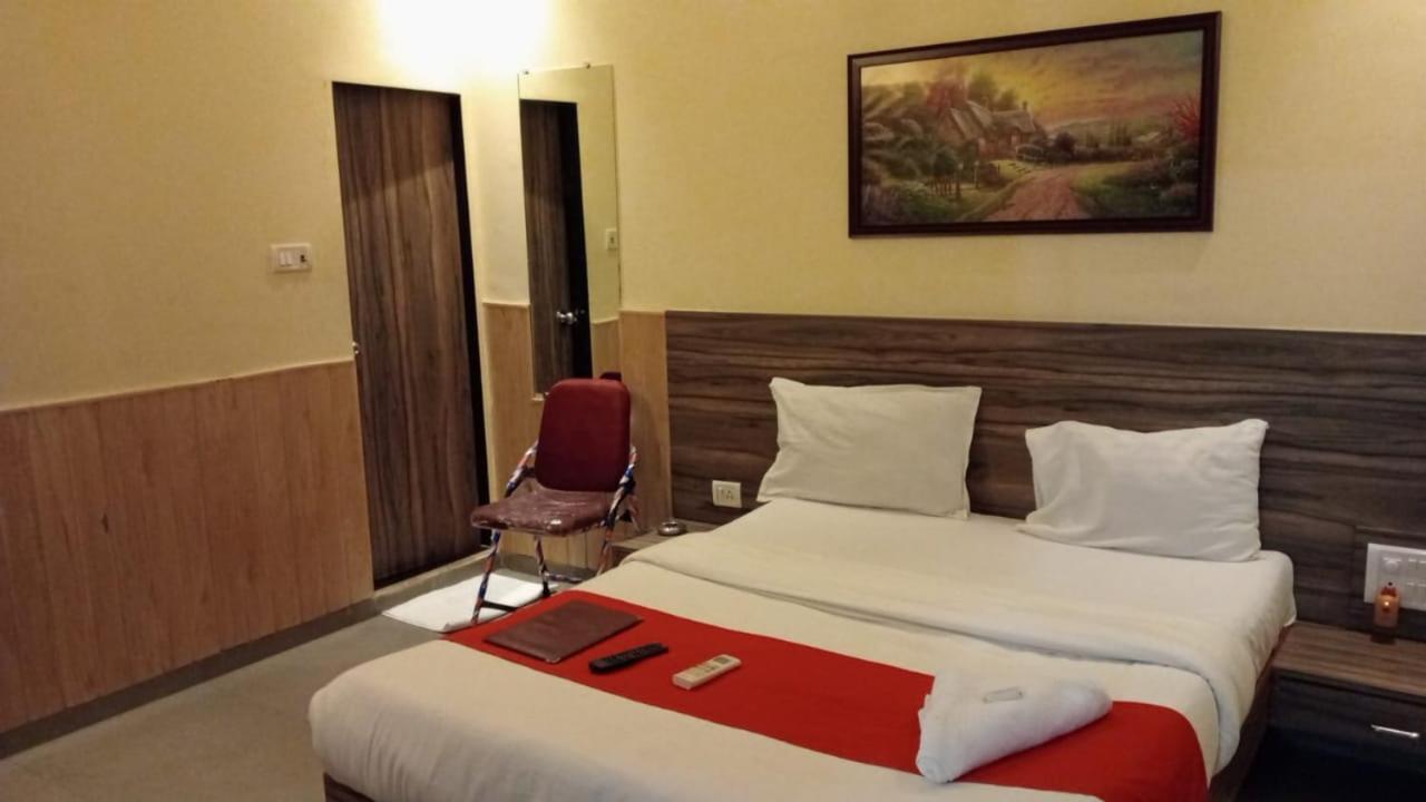 Terminus Square Hotel Kurla Luaran gambar