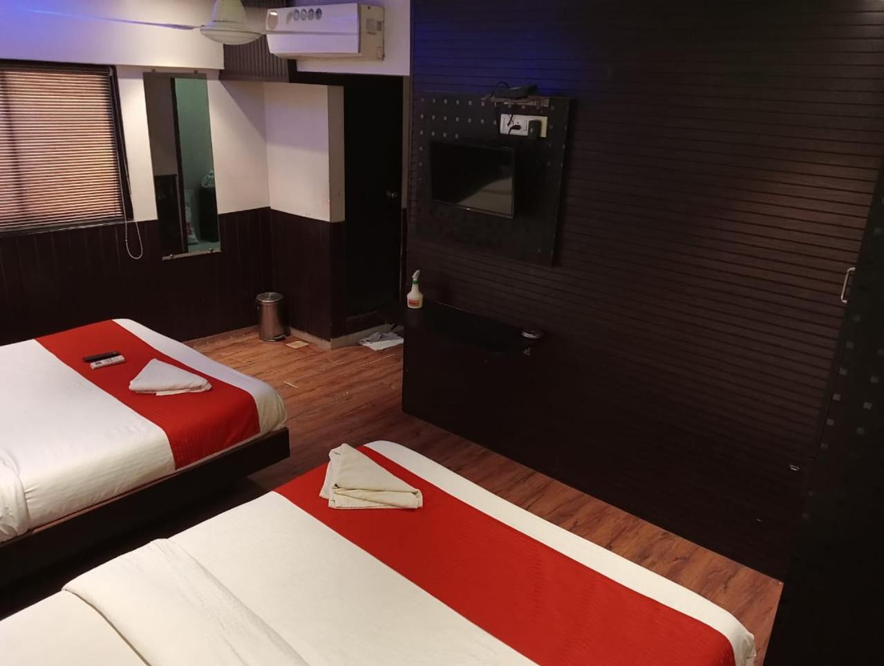 Terminus Square Hotel Kurla Luaran gambar