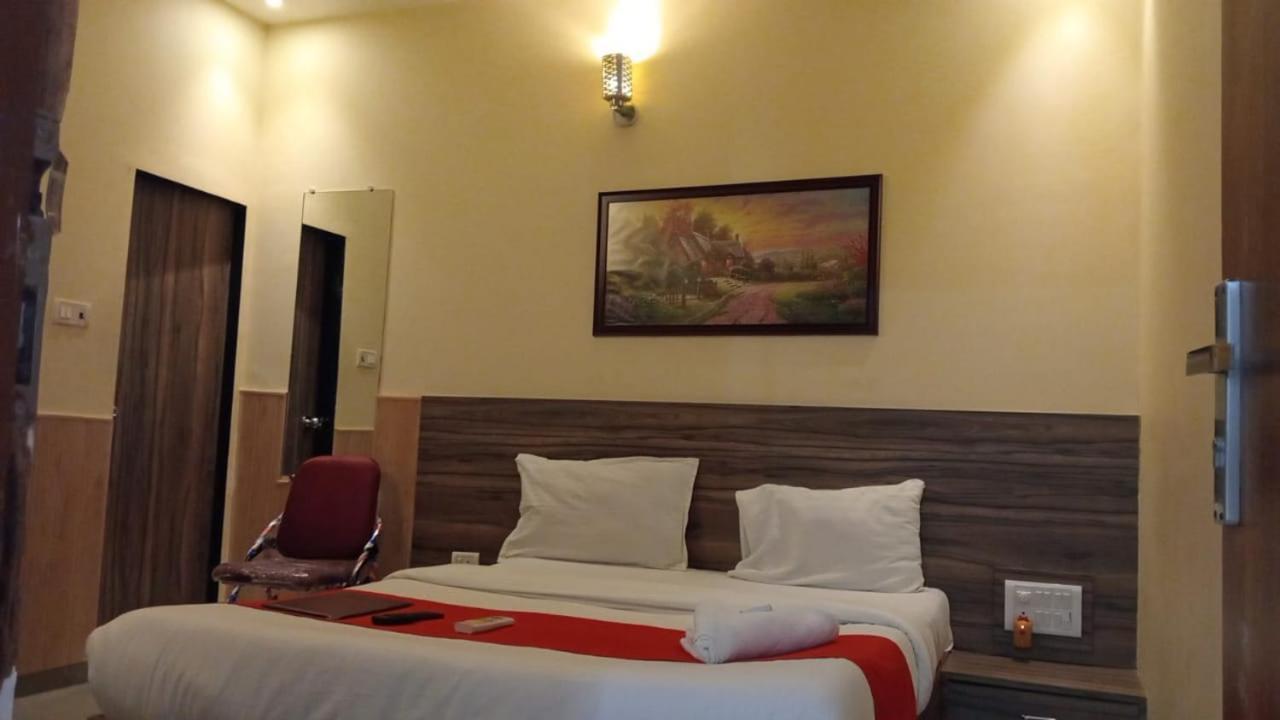 Terminus Square Hotel Kurla Luaran gambar