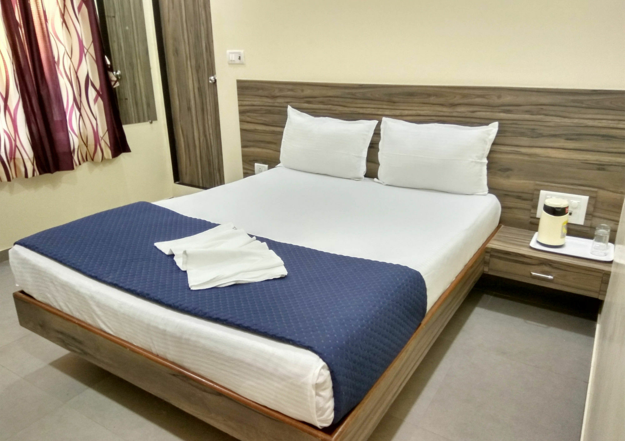 Terminus Square Hotel Kurla Luaran gambar