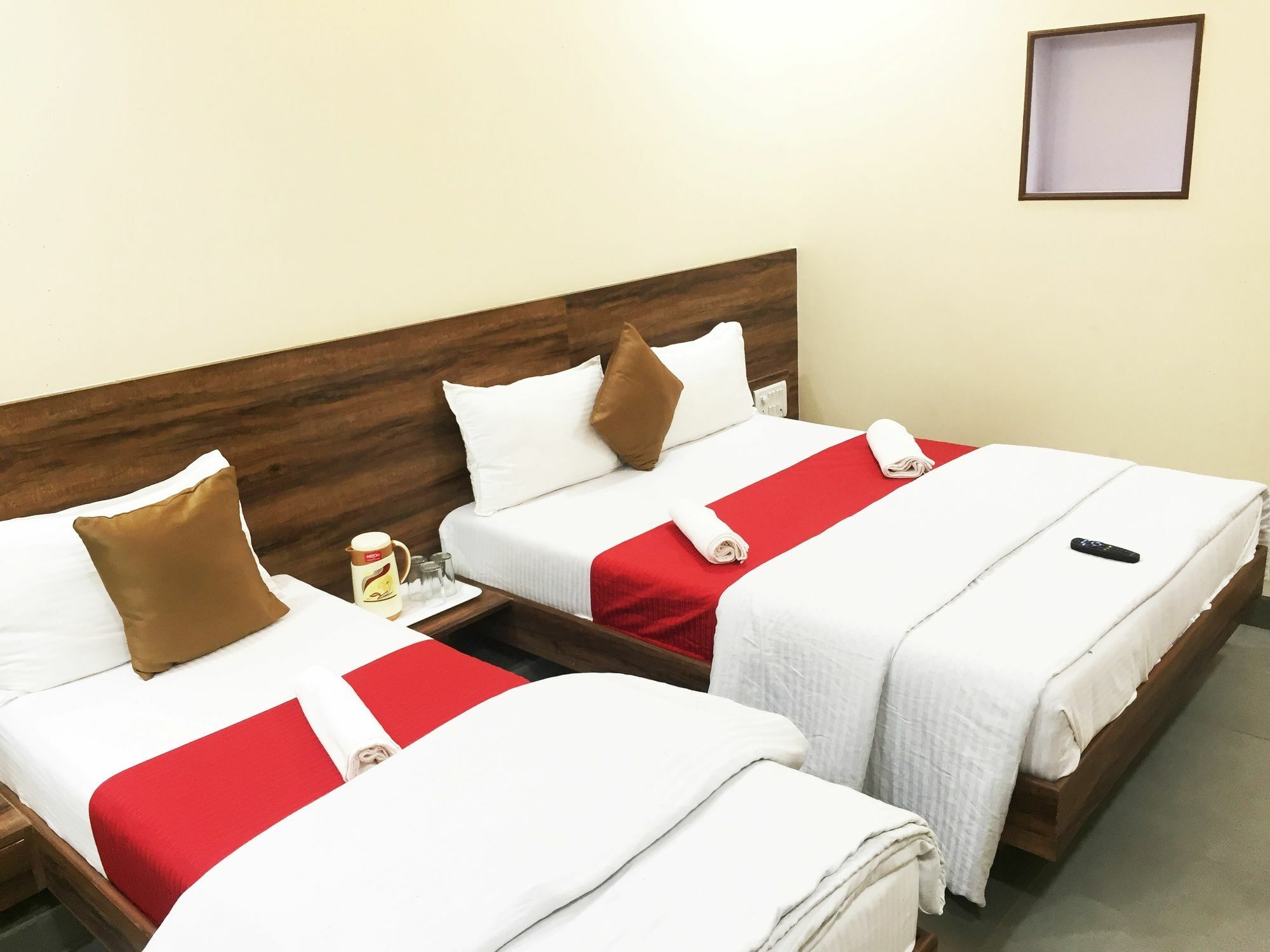 Terminus Square Hotel Kurla Luaran gambar