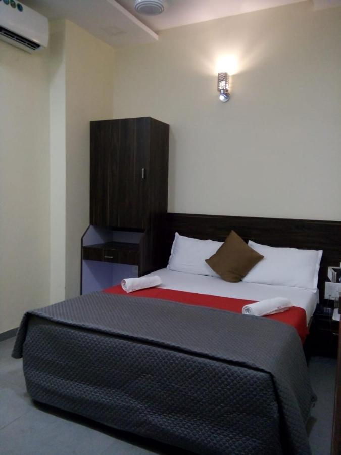 Terminus Square Hotel Kurla Luaran gambar